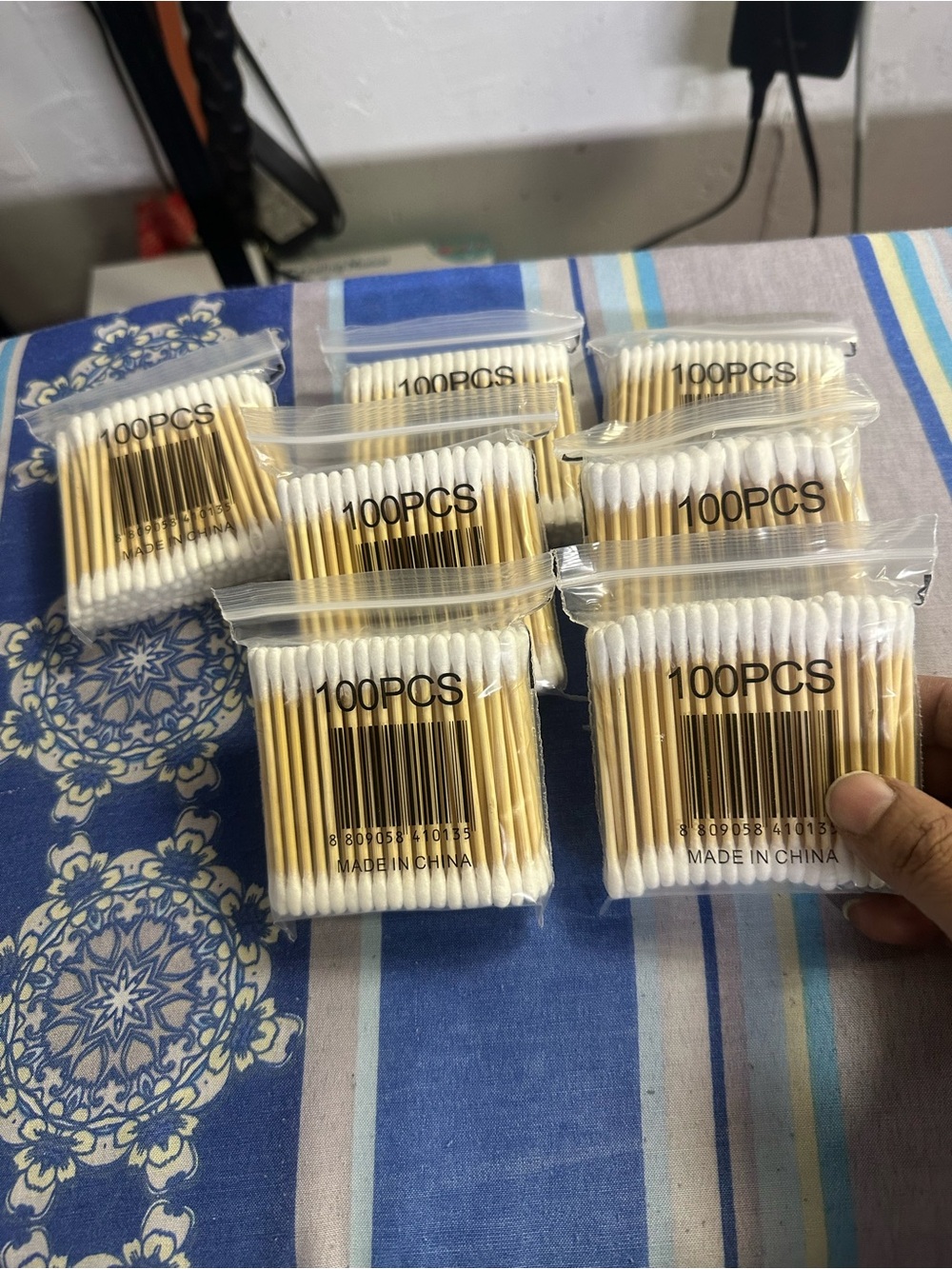 Cotton Swab Sticks - 100PCS Pack (White & Natural)